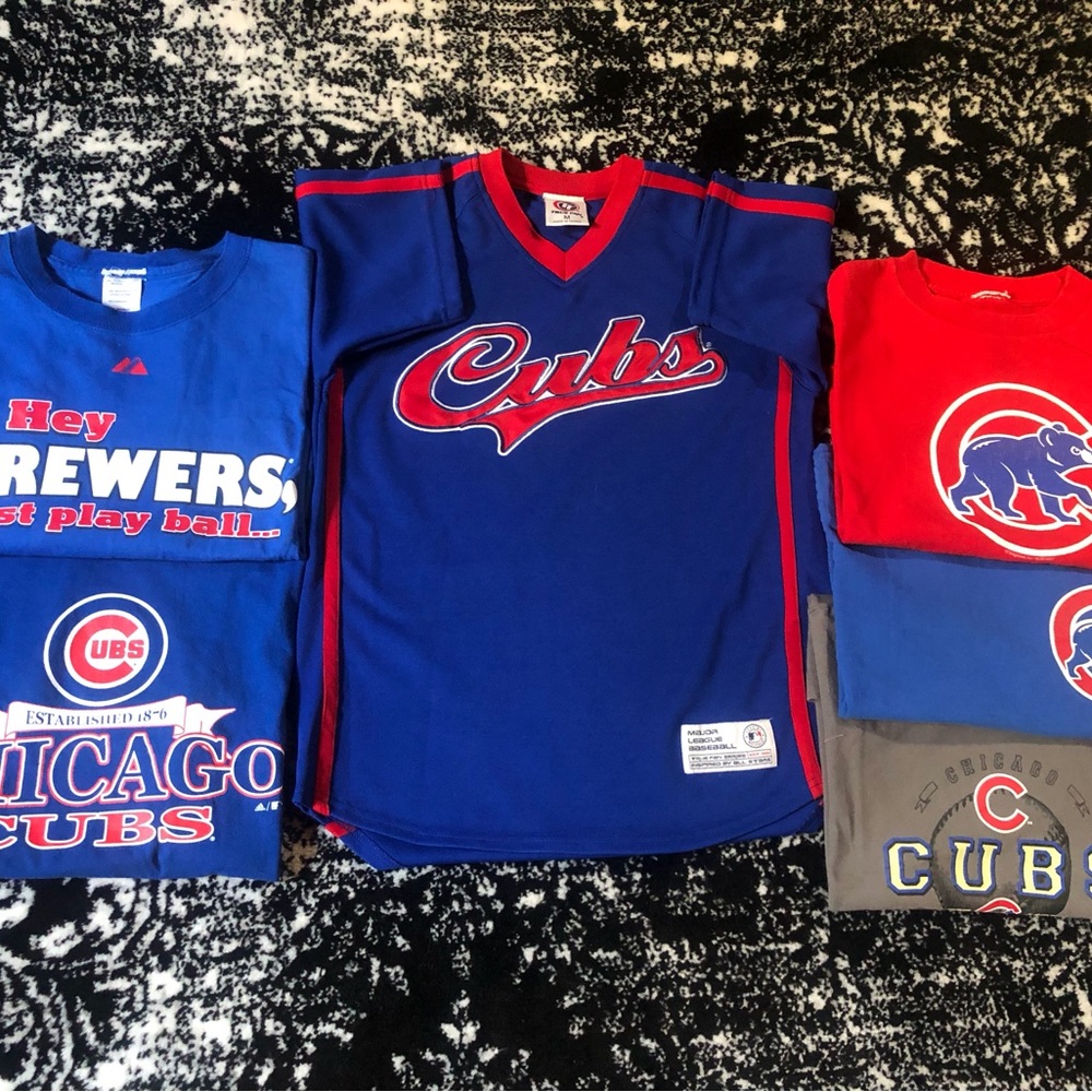 Cubs Tee Shirts - 2 Kids, 3 Adults - Used. Pet free,non-smoking home. Bundle-$25